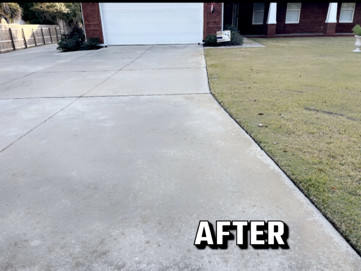 🌟 **Revitalize Your Gulf Breeze Oasis with Honorable Pressure Washing!**
