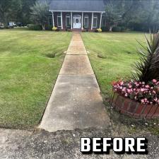 Navarre-Shine-Elevating-Excellence-in-Driveway-Cleaning-with-Honorable-Pressure-Washing 8